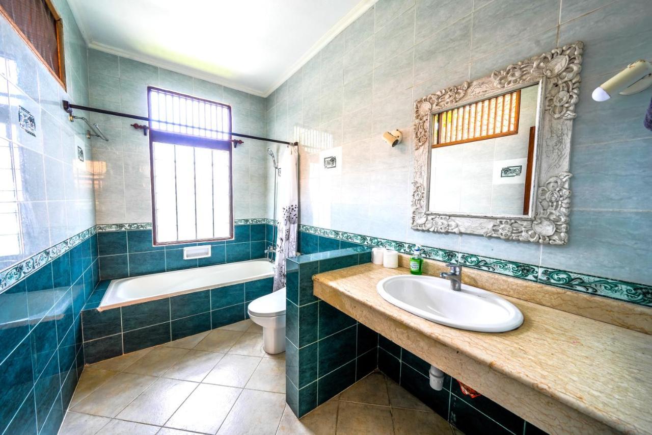 Villa Mica - Kuta - 5 Bedrooms - 5 Bathrooms - Great Location エクステリア 写真